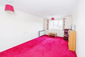 LIVING ROOM- click for photo gallery